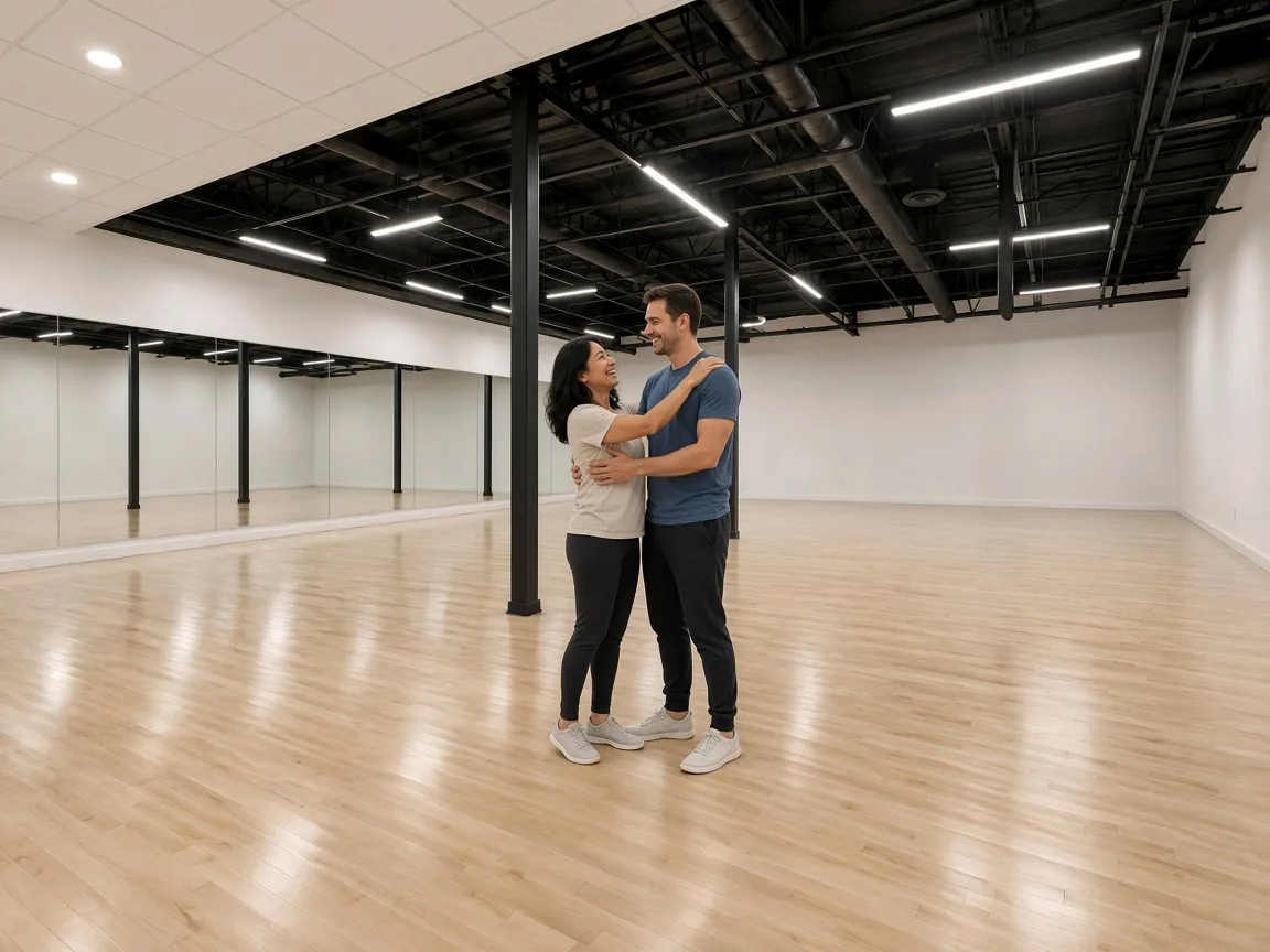 Beginner learning bolero basics with an instructor in Alhambra