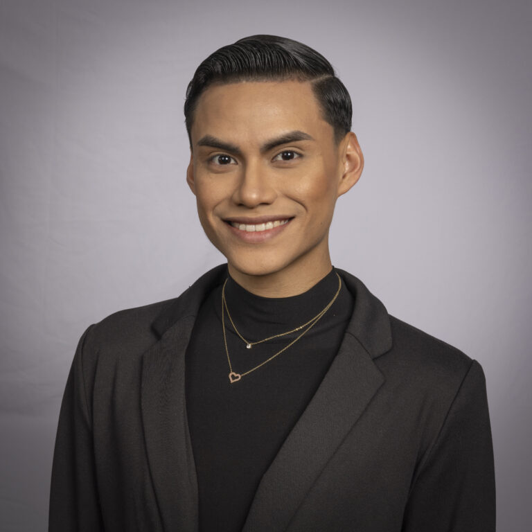 Diczon headshot