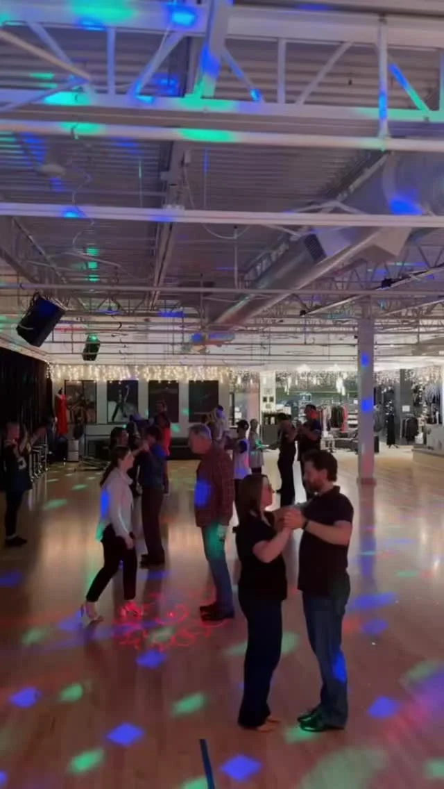 What a night! Thank you to everyone who joined us for our Sports Party and absolutely took over the ballroom floor! Your energy, enthusiasm, and support for one another are what make this community so incredible. 💙  #fredastairedancestudios #newberlin #sportsparty #ballroomdance #dancefamily