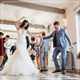 Get started on your wedding dance lessons with Fred Astaire Dance Studios Valparaiso today!