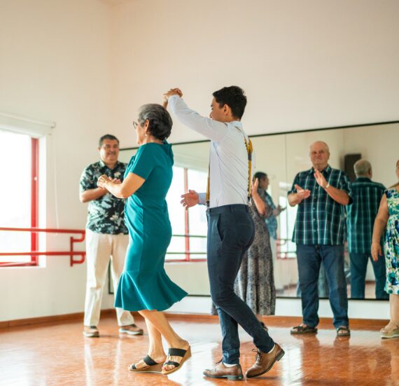 start - bachata dancing
