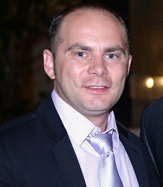 Fred Astaire Dance Studios’ International Dance Council Members 49 FADS Dance Board Member Thomas Lewandowski