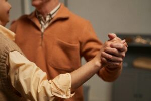 dancing couple - dance classes for couples